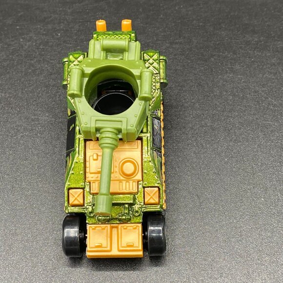 Hot Wheels Daredevils Tanknator 1:64 Diecast Multicolor Camo DHP21 - Picture 2 of 13